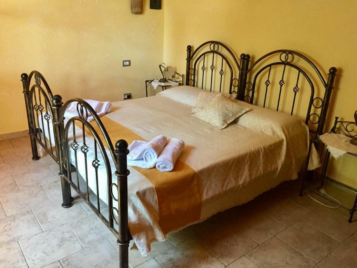 I Carrubi Konuk evi San Priamo Dış mekan fotoğraf
