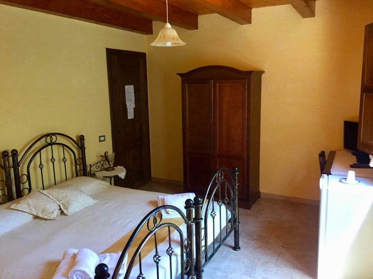 I Carrubi Konuk evi San Priamo Dış mekan fotoğraf
